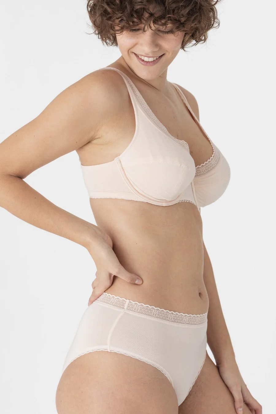 Maison Lejaby: La Petite Underwire Bra - 30F, 32F - Image 3