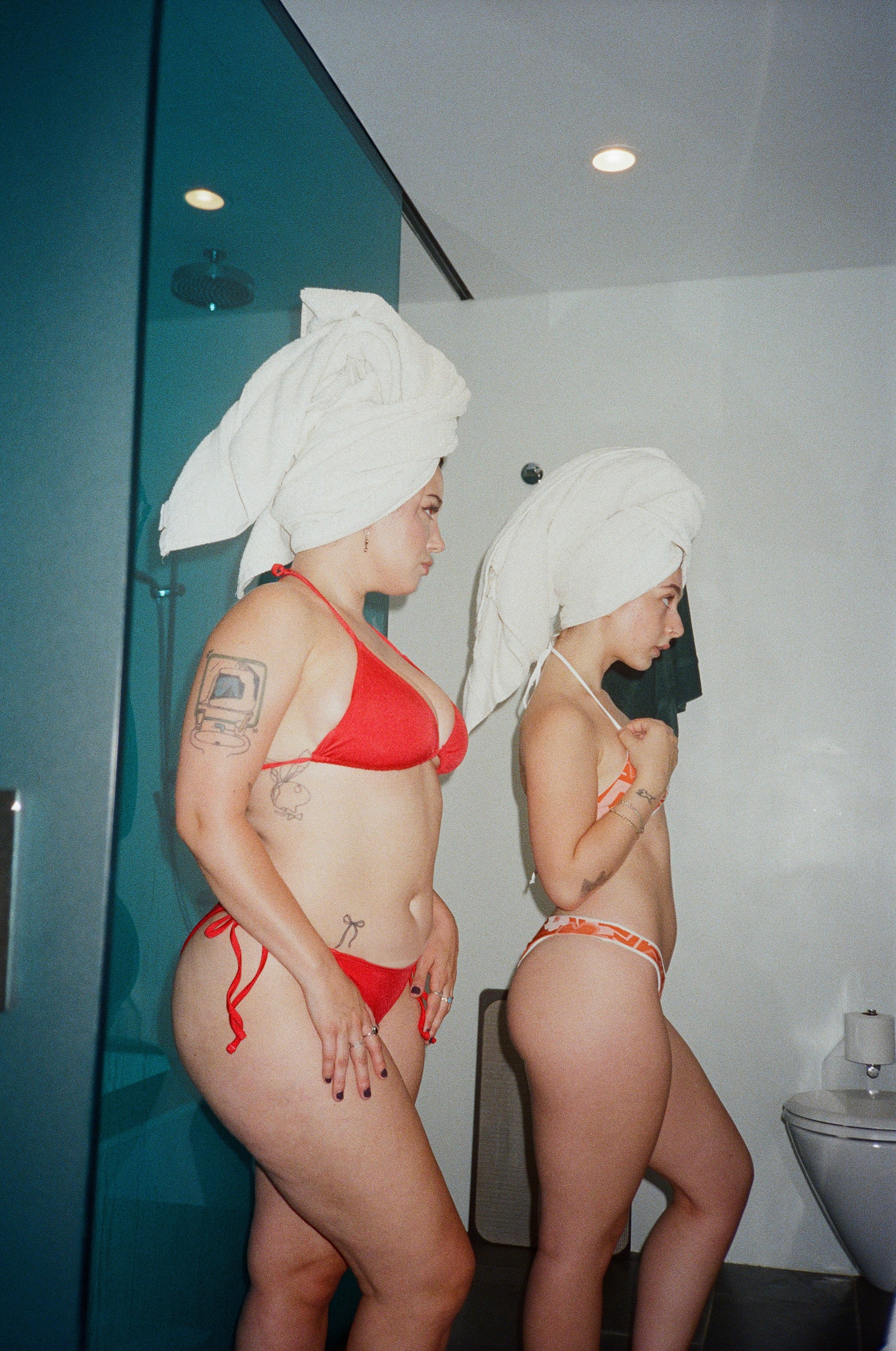 Nu Swim: EXCLUSIVE Drip Tie Bikini Top - Lobster - Image 6