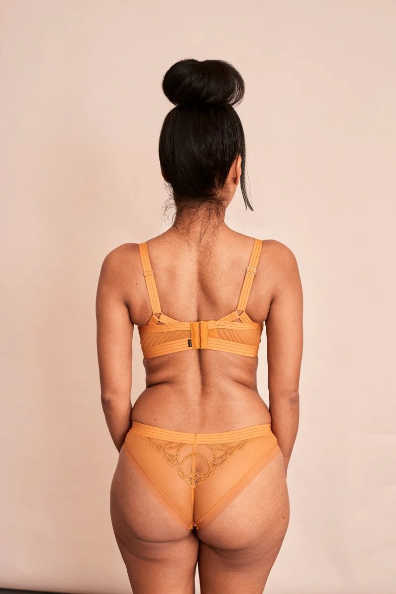 The Underargument: What Doesn't Break You... Demi Bra - 30F - Image 5